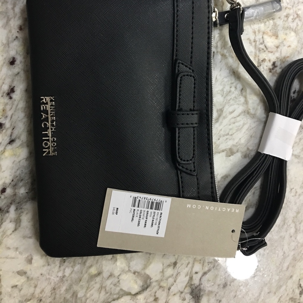 Kenneth Cole reaction small crossbody/wristlet